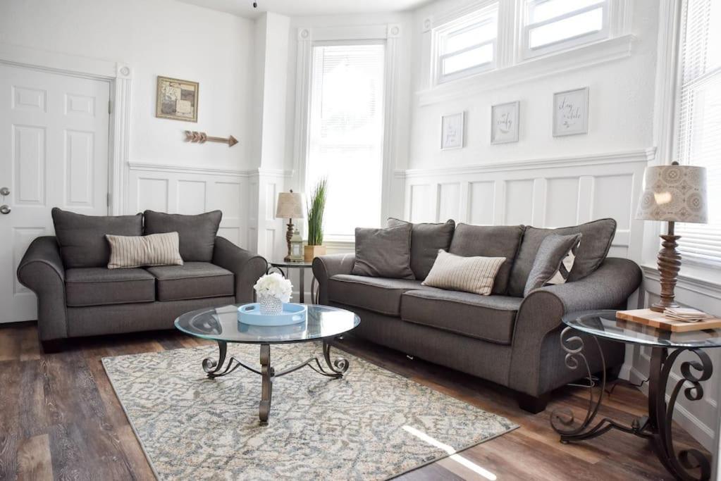 Perfect Pittsburgh Home Close To City & Airport Exterior foto