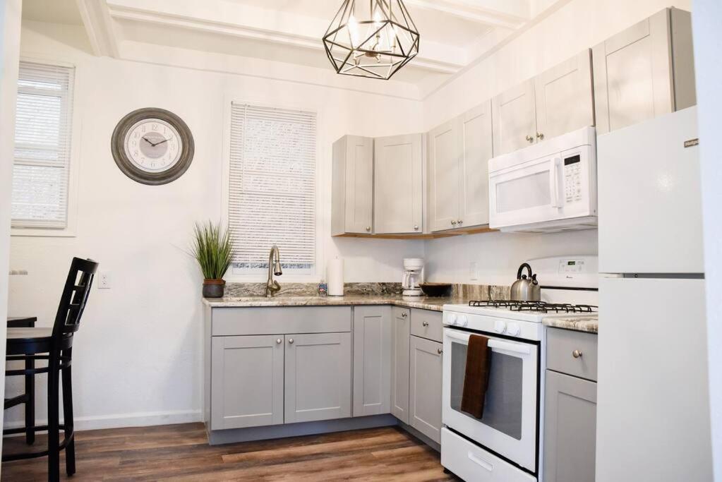 Perfect Pittsburgh Home Close To City & Airport Exterior foto